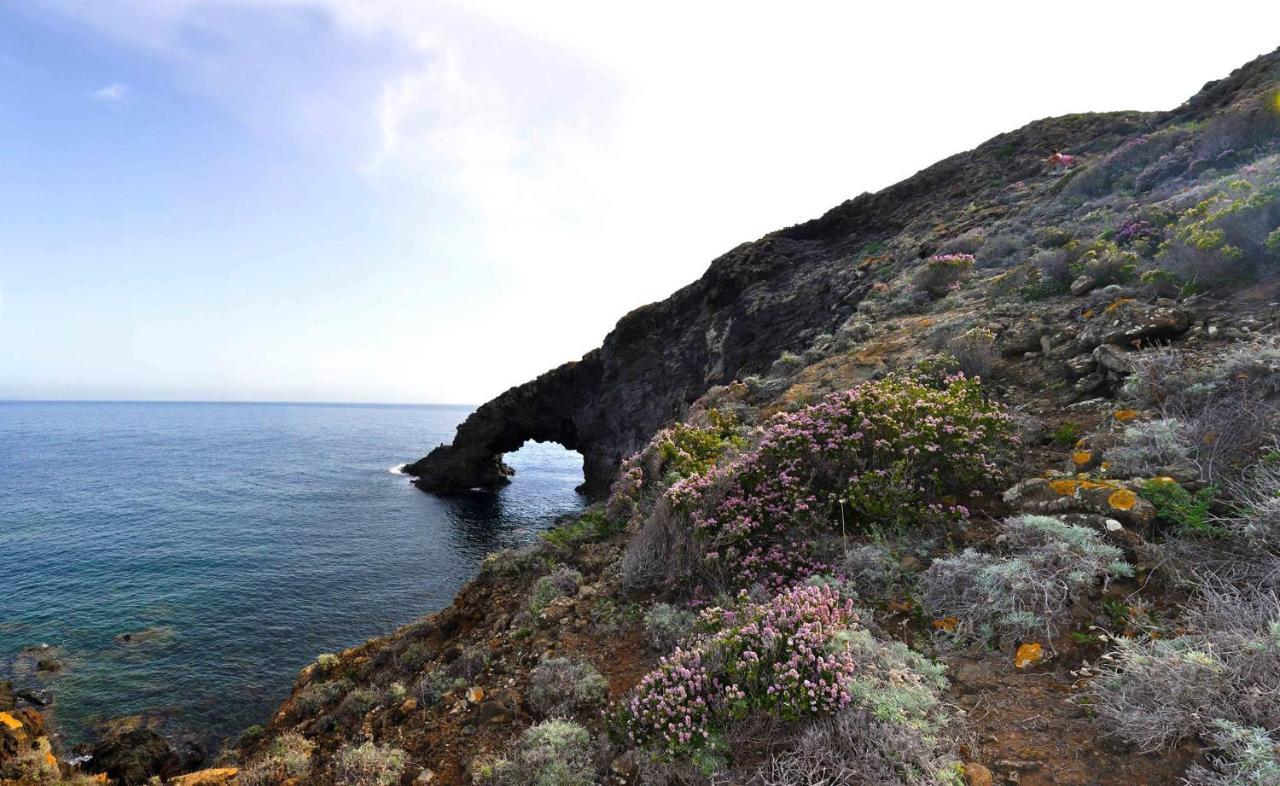 Tracino Sull'Arco Dell'Elefanteヴィラ エクステリア 写真